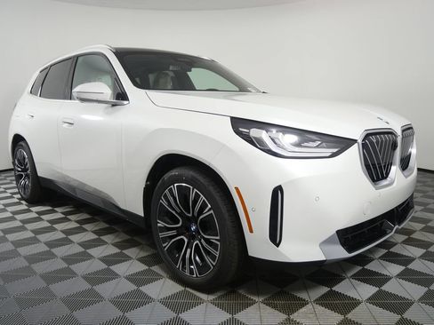 Used 2026 BMW X3 xDrive30i w/ Premium Package AWD/4WD image 7