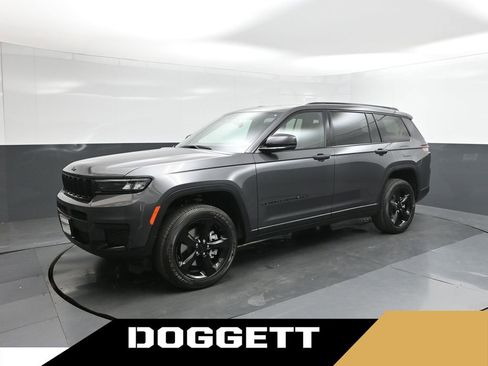 New 2025 Jeep Grand Cherokee L Altitude image 1