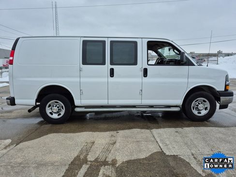 Used 2024 Chevrolet Express 2500 w/ Driver Convenience Package image 8