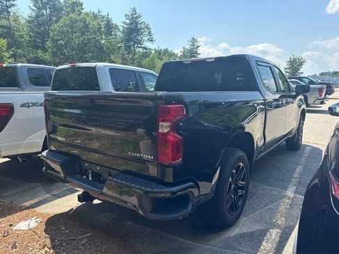 Used 2023 Chevrolet Silverado 1500 Custom AWD/4WD image 4