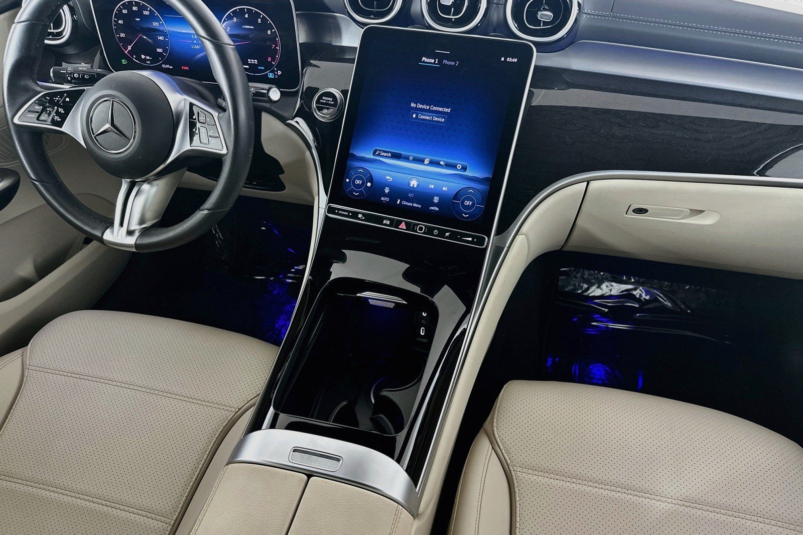 Used 2025 Mercedes-Benz GLC 300 image 6