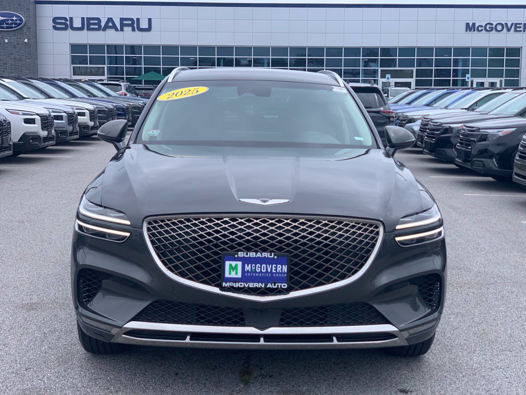 Used 2025 Genesis GV70 2.5T AWD/4WD image 2