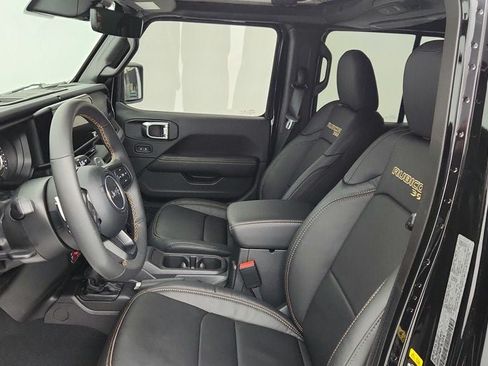 Used 2025 Jeep Wrangler Unlimited Rubicon 392 AWD/4WD image 19