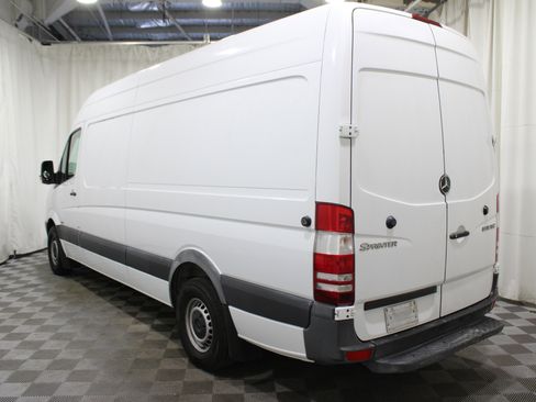 Used 2013 Mercedes-Benz Sprinter 2500 image 27