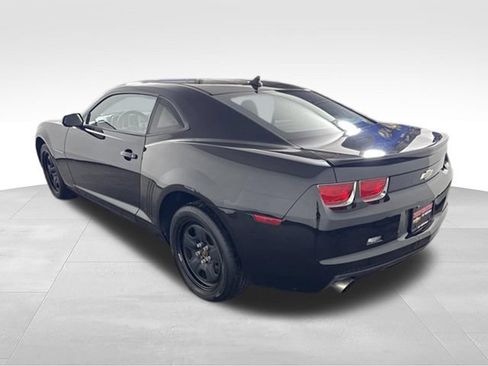 Used 2011 Chevrolet Camaro LS RWD image 7