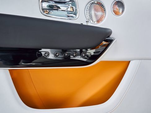 Used 2026 Rolls-Royce Cullinan image 41