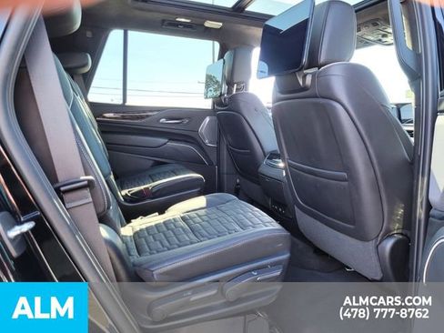 Used 2023 Cadillac Escalade Sport Platinum image 15