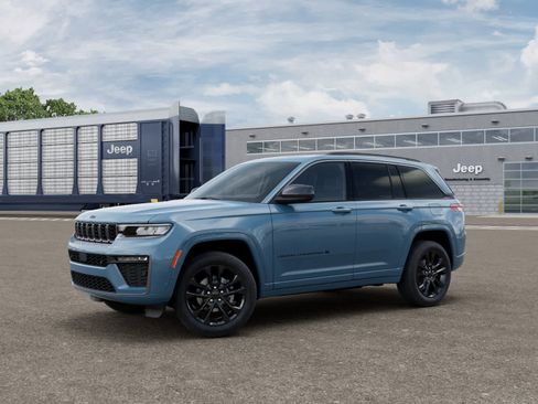 New 2026 Jeep Grand Cherokee Limited AWD/4WD image 2
