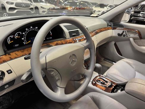 Used 2006 Mercedes-Benz S 500 image 16