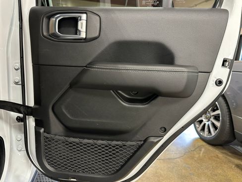 Used 2021 Jeep Wrangler Unlimited Sahara w/ Uconnect 4C Nav & Sound Group image 26