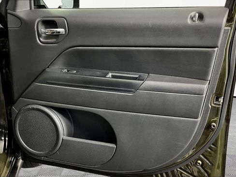 Used 2017 Jeep Patriot 75th Anniversary w/ Power Value Group FWD image 24