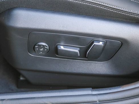 Used 2026 BMW 530i w/ M Sport Package RWD image 18