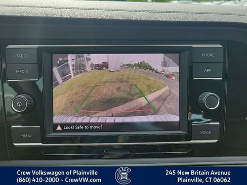 Certified 2023 Volkswagen Jetta SE w/ Panoramic Sunroof Package FWD image 8