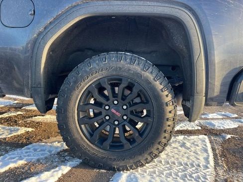 Used 2022 GMC Sierra 1500 AT4X image 14