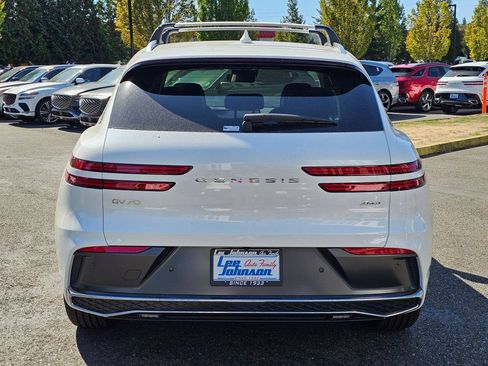 Used 2026 Genesis GV70 2.5T Advanced AWD/4WD image 6
