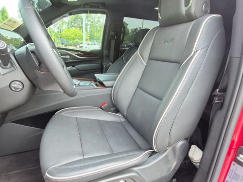 Used 2023 Cadillac Escalade Premium Luxury w/ LPO, Radiant Package AWD/4WD image 15