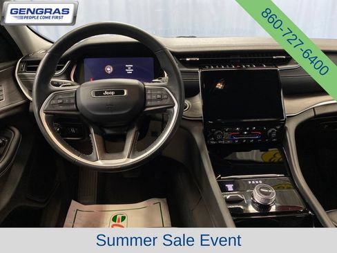 Used 2023 Jeep Grand Cherokee Limited w/ Luxury Tech Group II AWD/4WD image 30