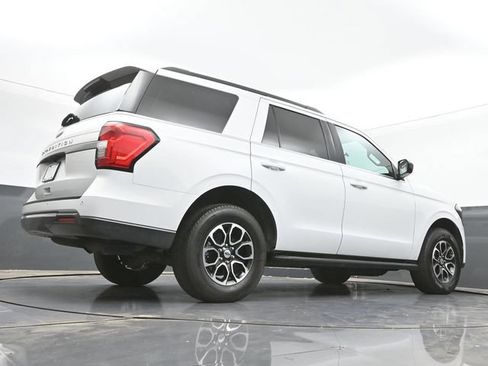 Used 2023 Ford Expedition XL AWD/4WD image 39