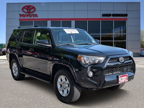 Certified 2019 Toyota 4Runner SR5 Premium AWD/4WD image 1