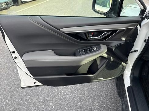 Used 2025 Subaru Outback Onyx Edition w/ Tech Package 2 image 23