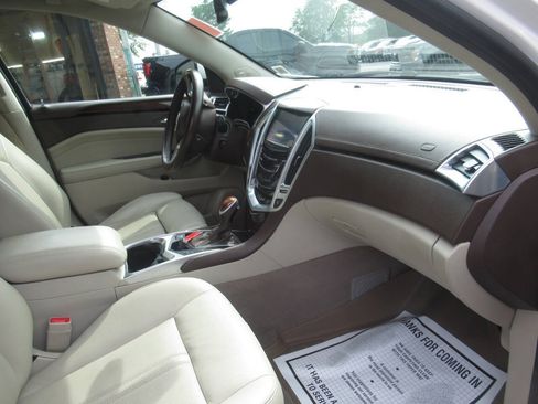 Used 2014 Cadillac SRX Luxury AWD/4WD image 7