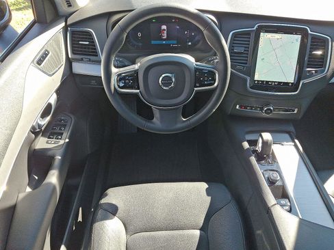 Certified 2024 Volvo XC90 B5 Core w/ Protection Package Premier image 11