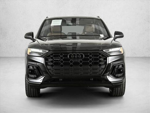 Certified 2025 Audi Q5 e Premium Plus w/ Premium Plus Package image 2