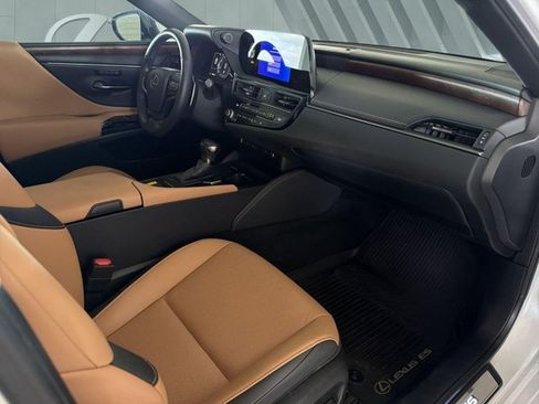 Certified 2025 Lexus ES 350 w/ Premium Package FWD image 26