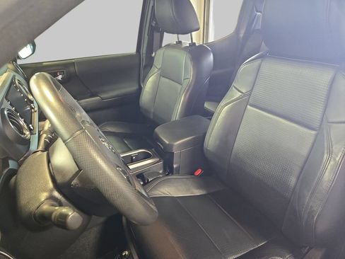 Used 2021 Toyota Tacoma 4x4 Double Cab image 18