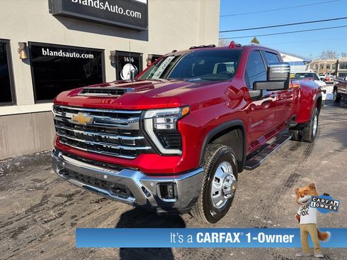 Used 2025 Chevrolet Silverado 3500 LTZ w/ LTZ Plus Package image 2