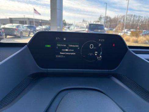 Used 2024 Toyota bZ4X XLE image 14