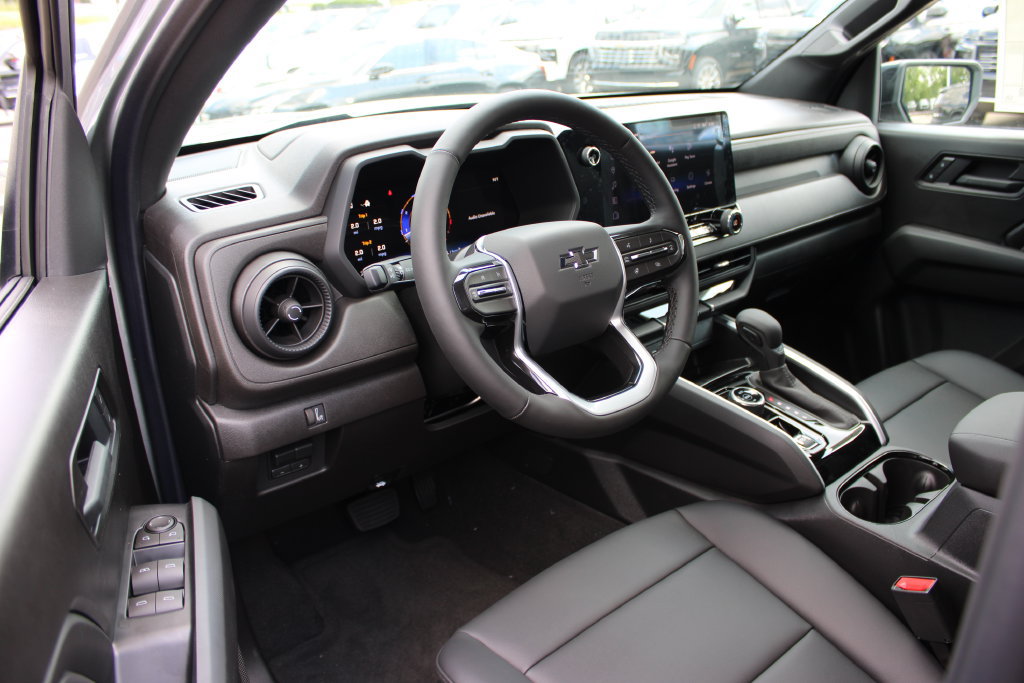 New 2026 Chevrolet Colorado Trail Boss w/ Midnight Edition AWD/4WD image 16