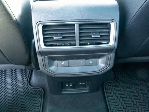 New 2026 Volkswagen Atlas Cross Sport SEL R-Line image 34