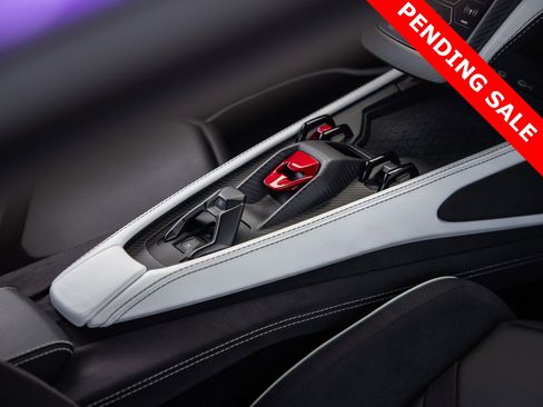 Used 2024 Lamborghini Revuelto image 44