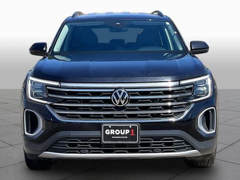 Used 2024 Volkswagen Atlas SE AWD/4WD image 4