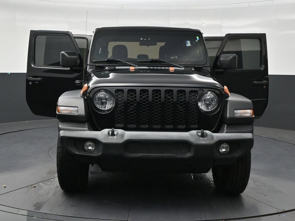 Used 2020 Jeep Gladiator Sport w/ Quick Order Package 24S AWD/4WD image 32