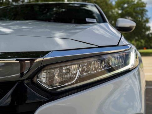 Used 2019 Honda Accord EX-L image 11