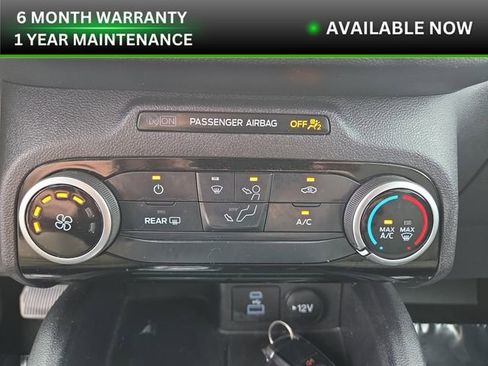 Used 2022 Ford Escape SE image 26