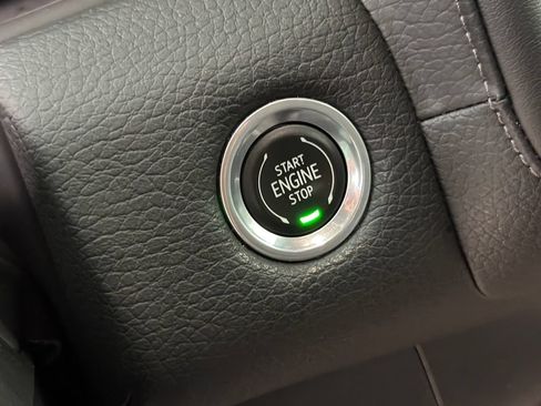 Certified 2022 GMC Yukon Denali RWD image 36