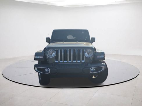 Used 2020 Jeep Wrangler Unlimited Sahara image 2