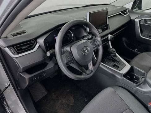 Certified 2025 Toyota RAV4 XLE AWD/4WD image 22