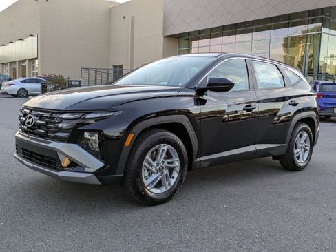 New 2026 Hyundai Tucson SE image 10