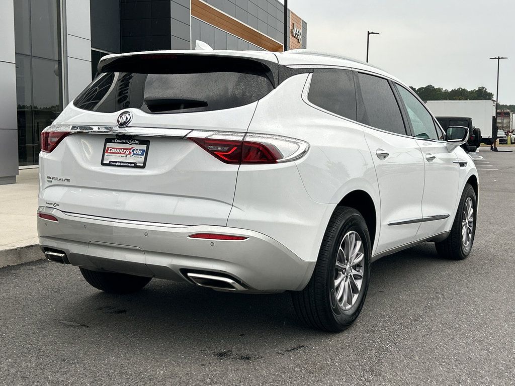 Used 2024 Buick Enclave Premium AWD/4WD image 7