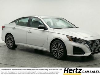 Used 2025 Nissan Altima 2.5 SV video 1