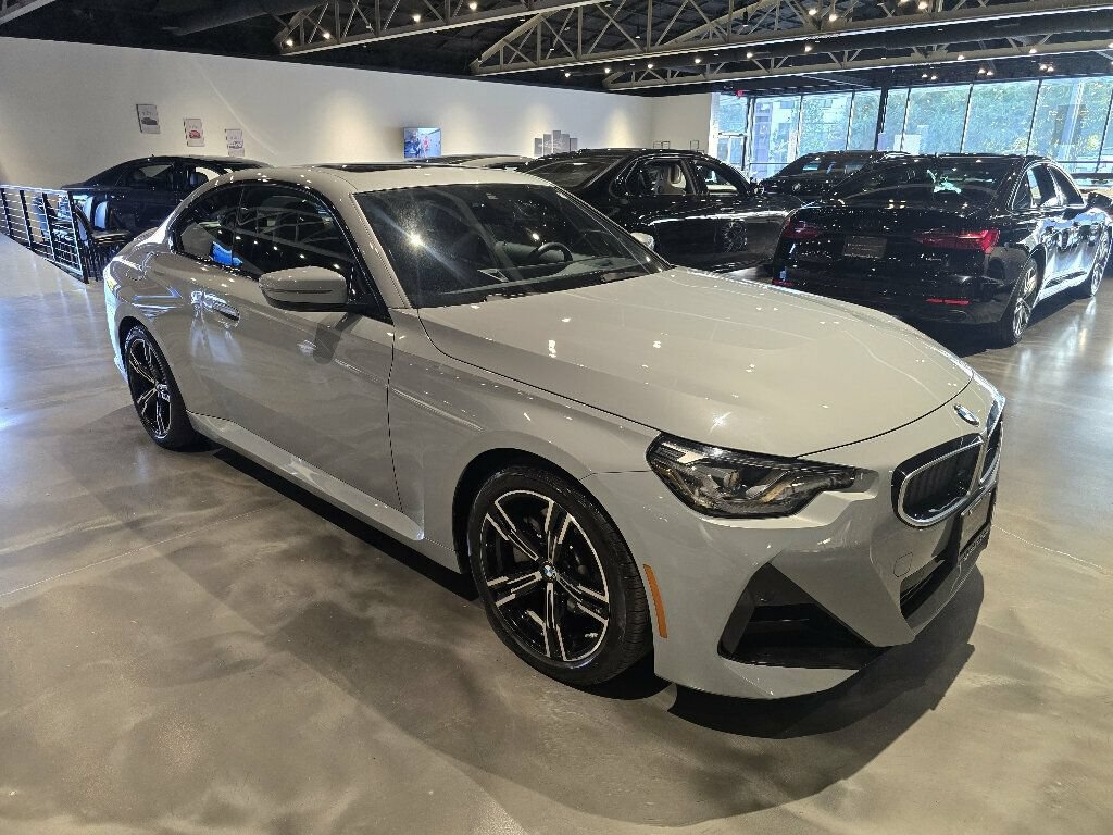 Used 2026 BMW 230i xDrive Coupe AWD/4WD image 3