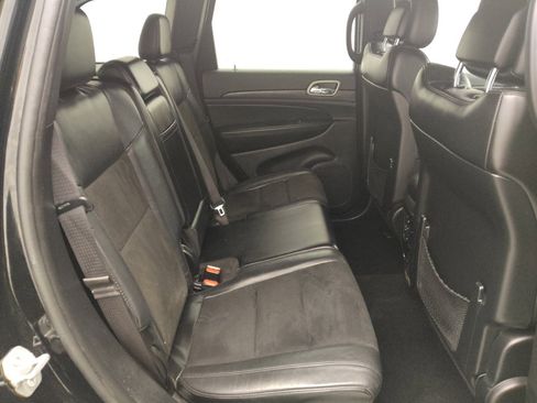 Used 2020 Jeep Grand Cherokee Laredo w/ Laredo X Package image 19