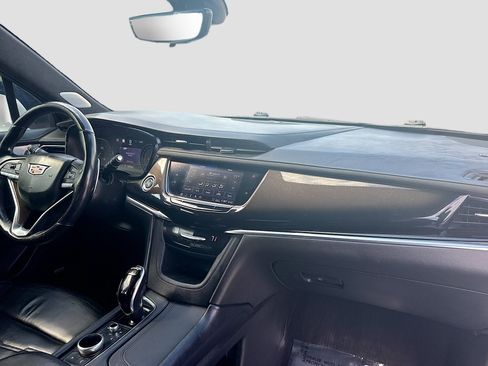 Used 2020 Cadillac XT6 Sport w/ Platinum Package AWD/4WD image 32