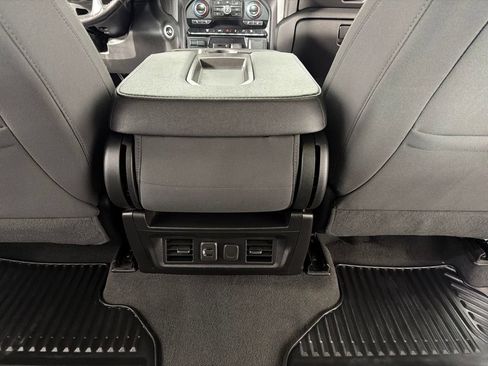 Used 2022 Chevrolet Silverado 3500 LT w/ Convenience Package AWD/4WD image 21