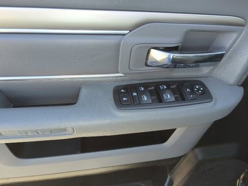 Used 2019 RAM 1500 Big Horn image 18