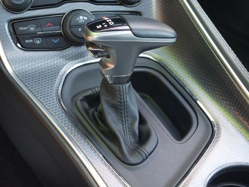 Used 2018 Dodge Challenger SRT Hellcat RWD image 15